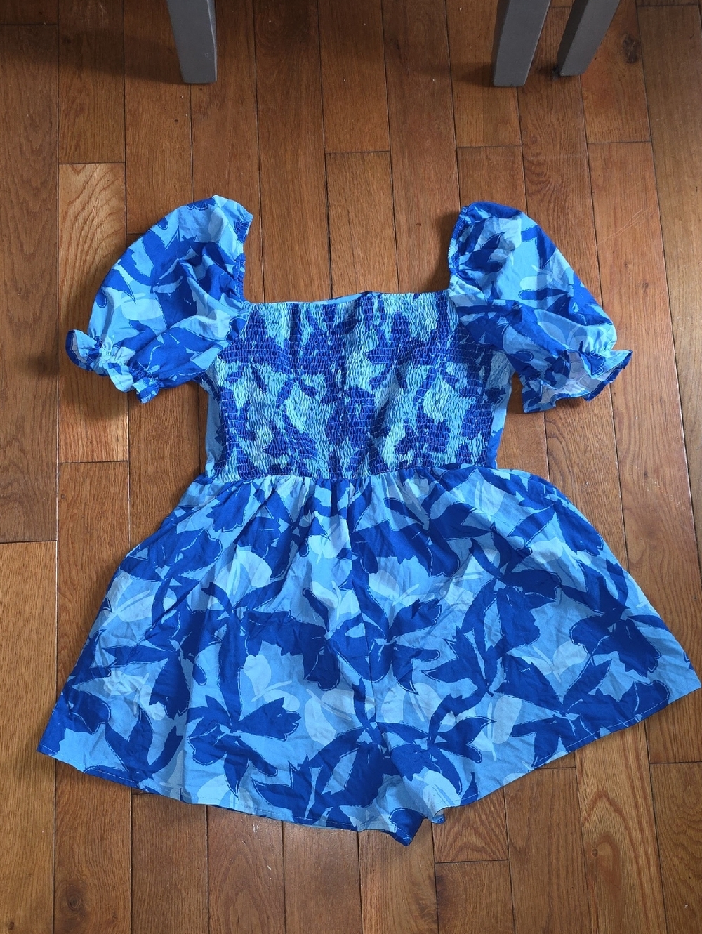 55 - SHEIN Blue Floral Smocked Puff-Sleeve Romper